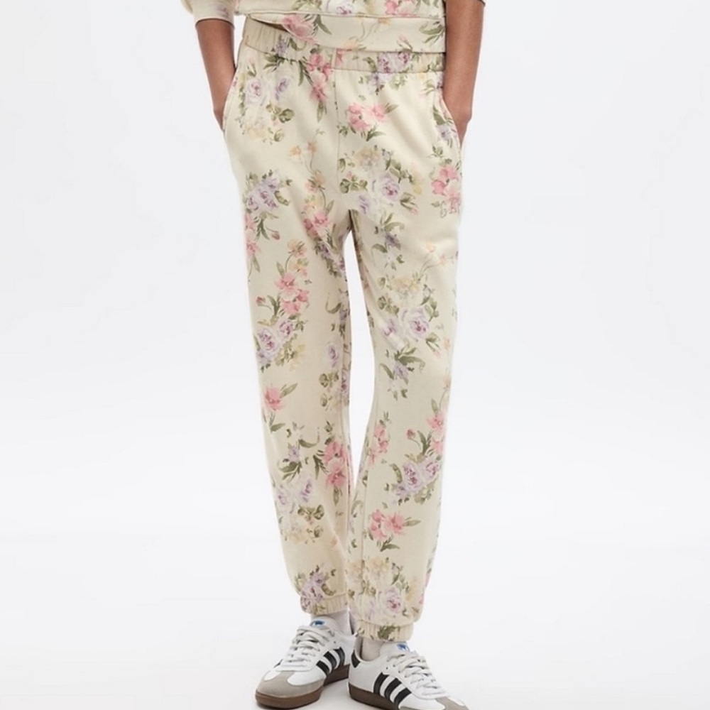 GAP X LOVE SHACK FANCY sweatpants